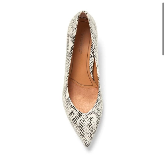 Vionic ‘Josie’ kitten heel - Picture 2 of 11